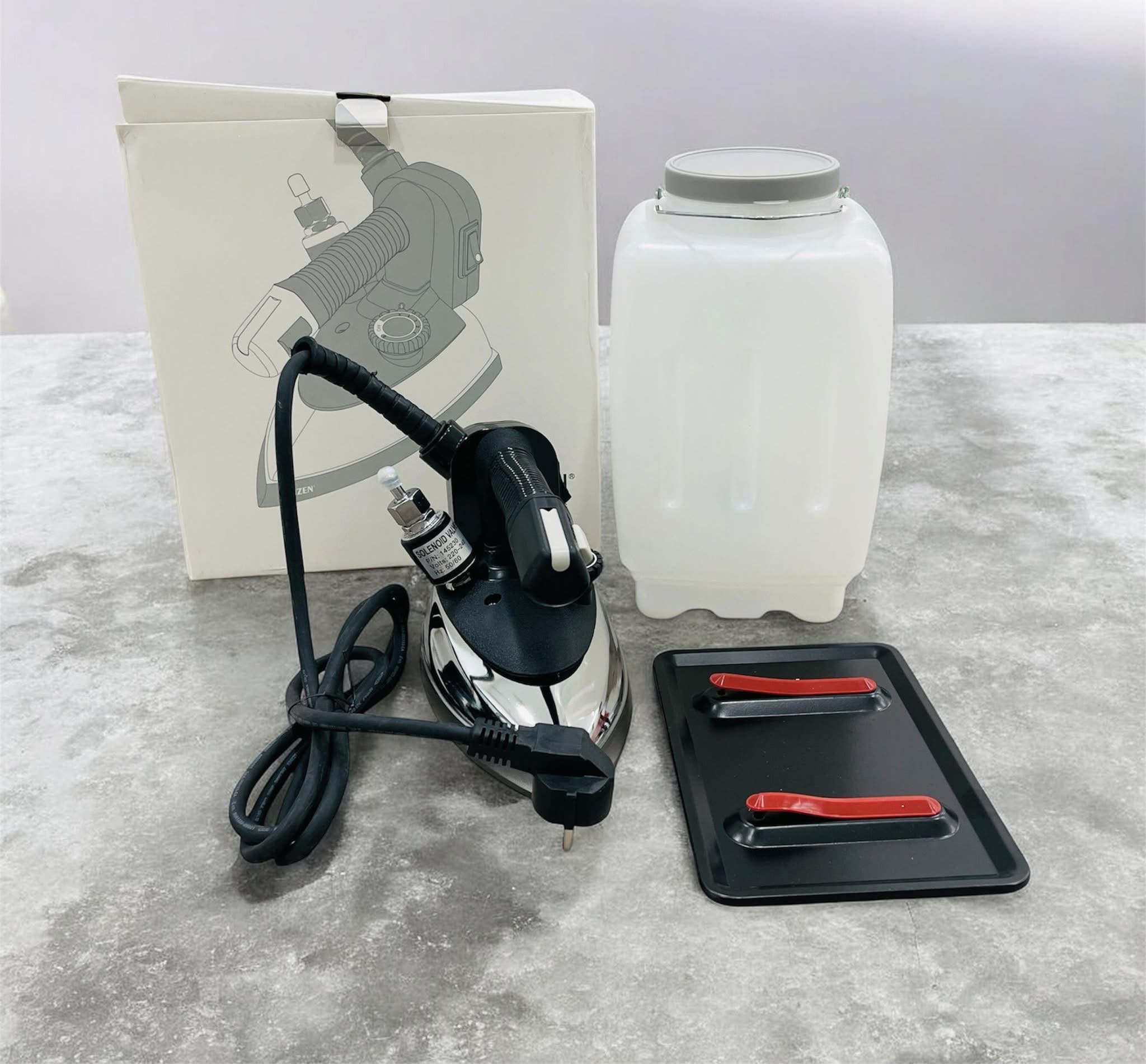 WhatsApp Image 2026-08-26 at 4.18.23 PM JINZEN JZ-70104 220v Heat Fast Planty Air No Drops No Air-Leakage Press Electric Iron Steam - Image 1